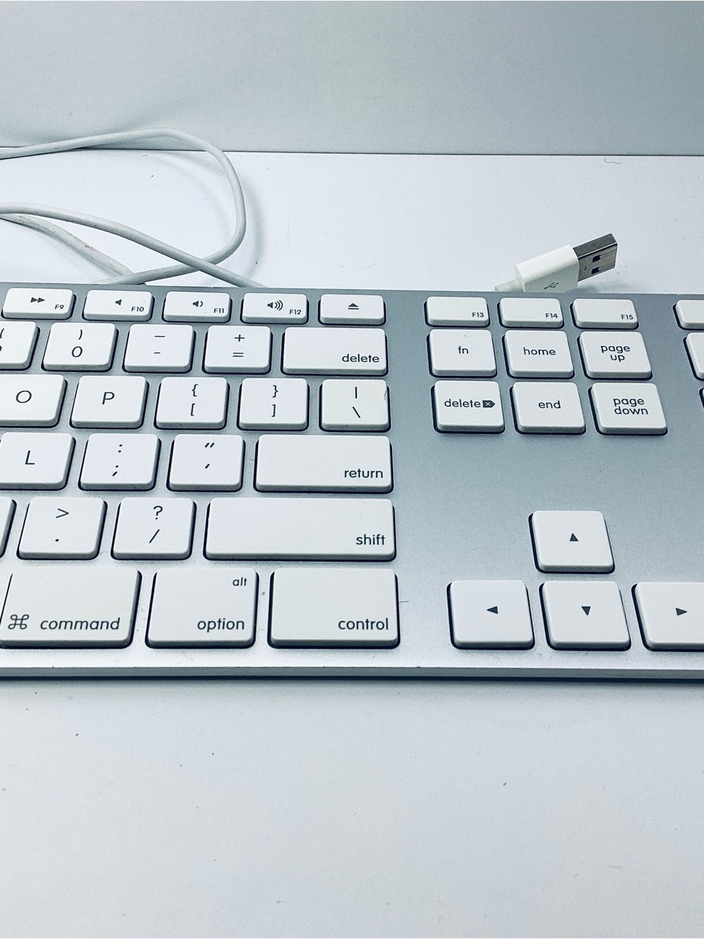 🐵 Apple White USB Keyboard - Picture 4 of 9